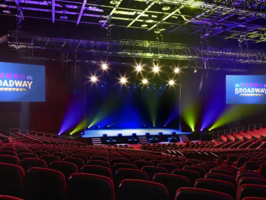GM-BW-Theatre